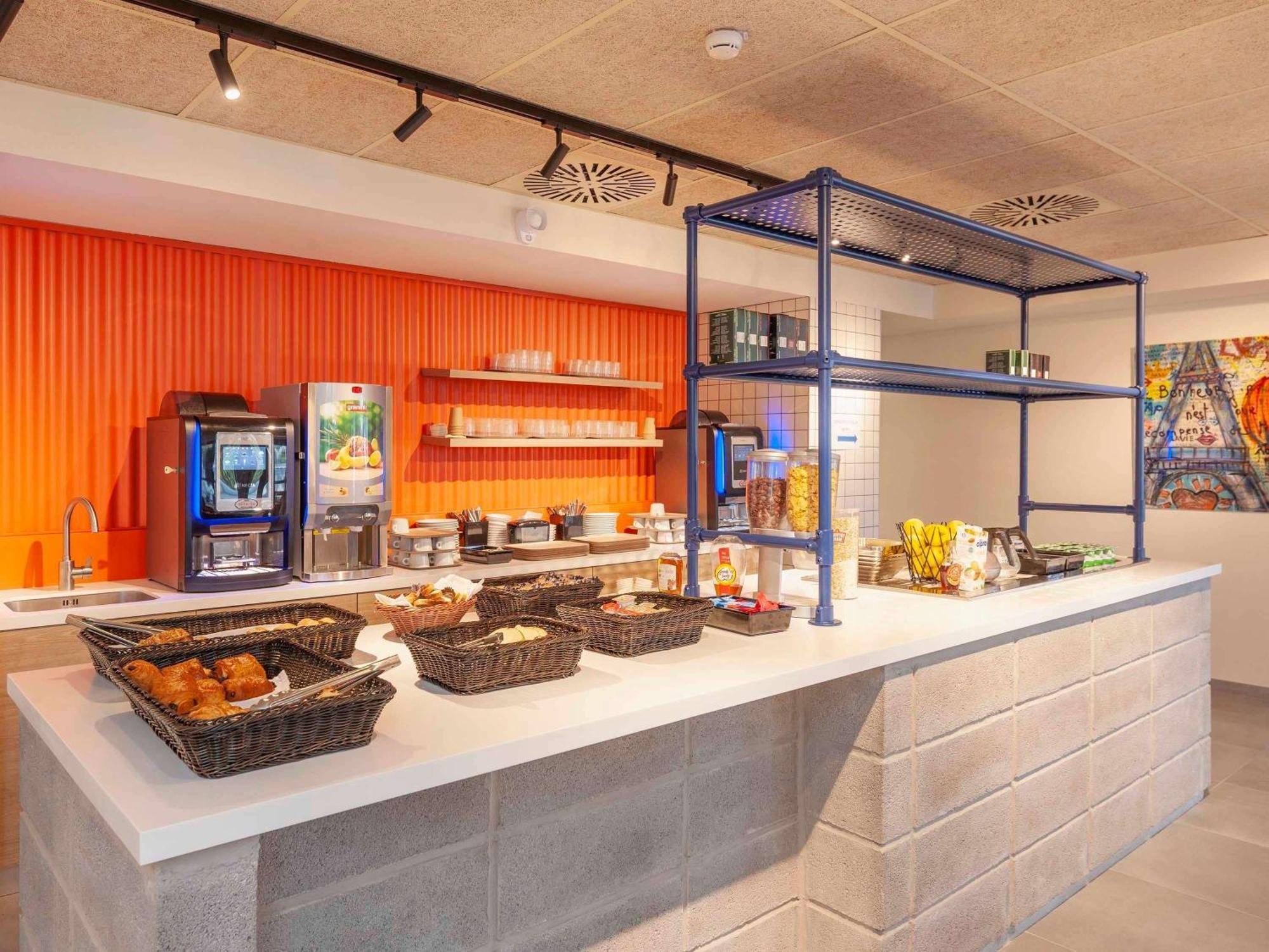 Ibis Budget Mont De Marsan Экстерьер фото